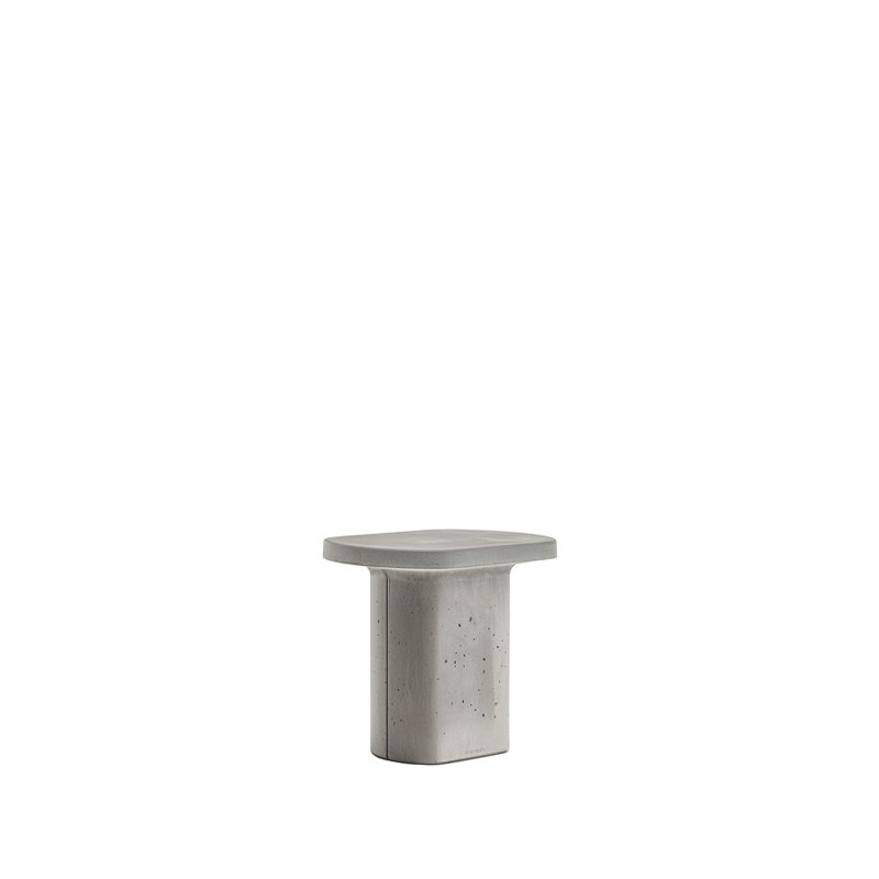 Pedrali  CAEMENTUM Beistelltisch 46x35 cm