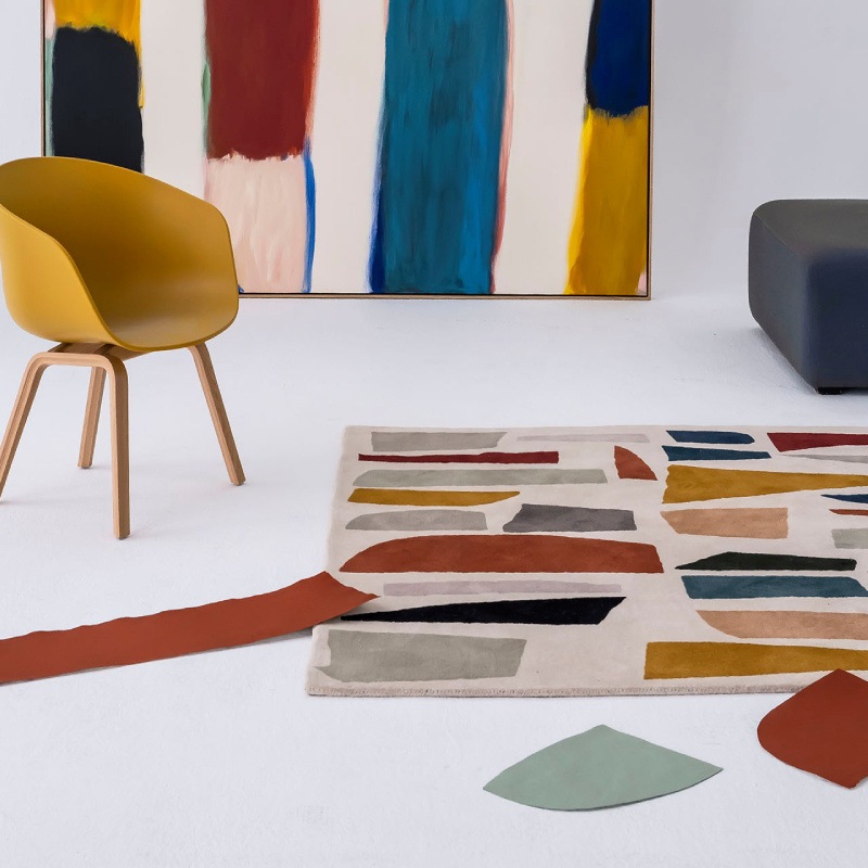 Nanimarquina TONES TUFTED Pieces Teppich mit Stuhl