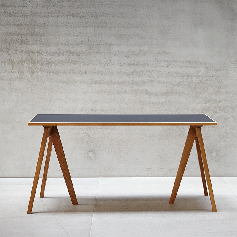 Jan Kurtz NEO Tisch
