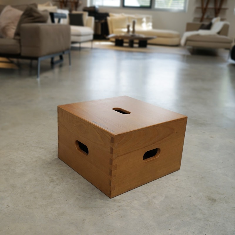 Cassina LC14 Hocker Cabanon, 43 x 43 cm