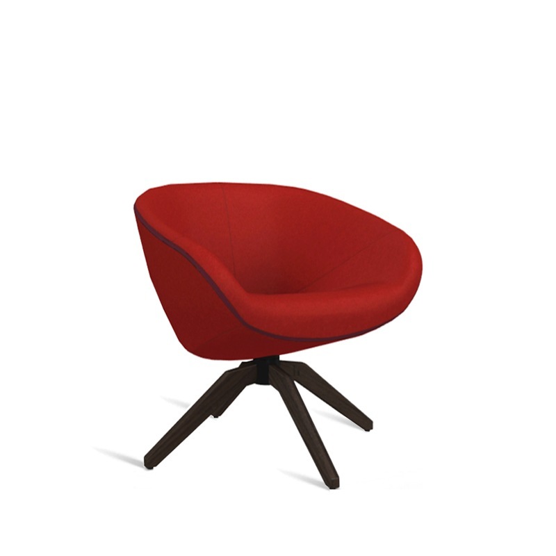 B&B Italia MART Polstersessel mit Holzgestell