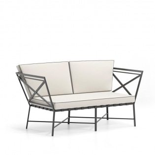 Triconfort 1950 2-Sitzer Sofa, gekreuzte Armlehne